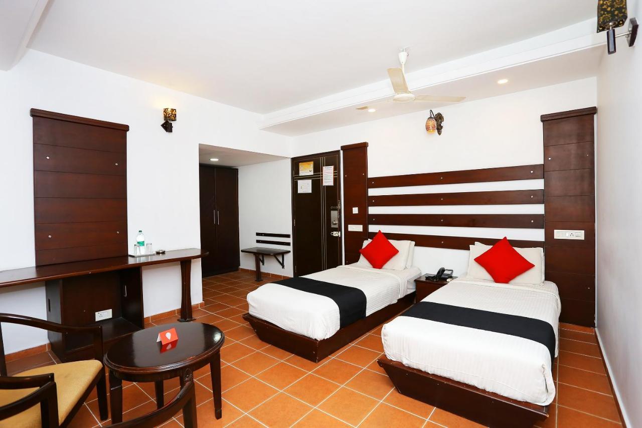 แคปิตัล โอ 37763 ไบรท์ เฮอริเทจ Hotel Kochi ภายนอก รูปภาพ